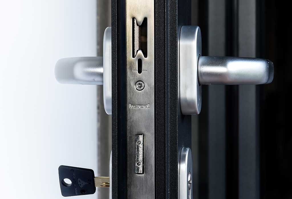 Get Zentry Bedroom Security Doors
 Gif