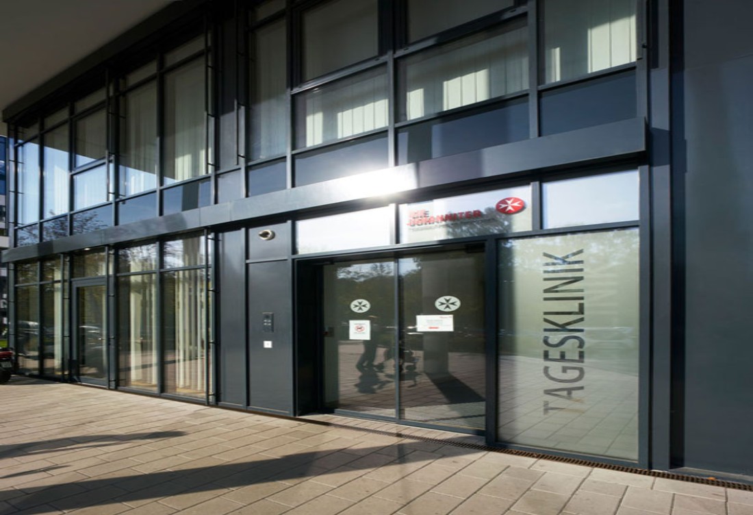 Johanniter Reha Klinik Eingangstür