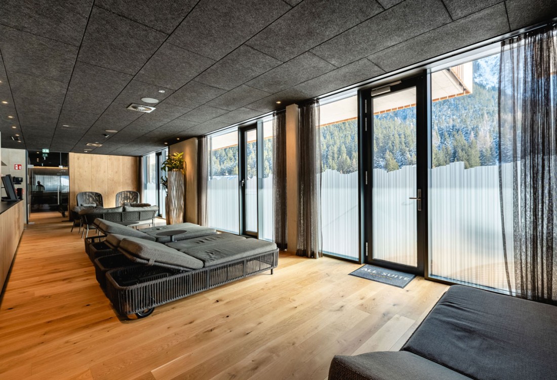 All-Suite-Resort-Paznaun_AT_10_heroal-C-50,-W-72,-D-72