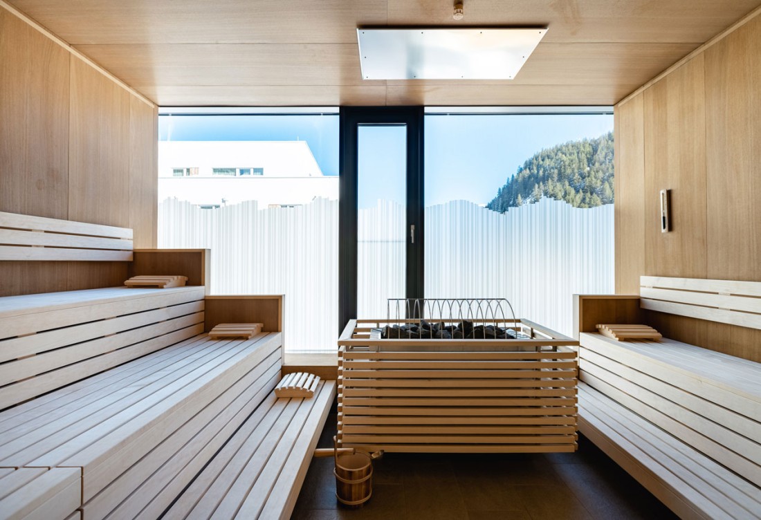 All-Suite-Resort-Paznaun_AT_20_heroal-C-50,-W-72