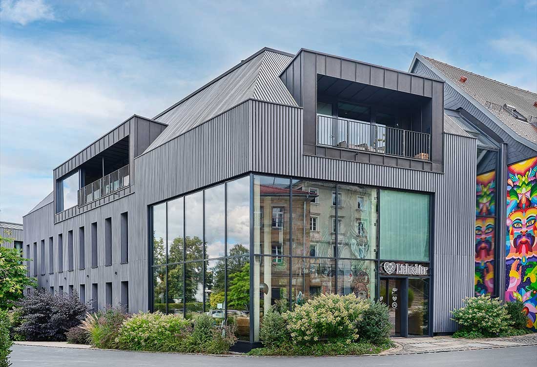 Liebesbier-Urban-Art-Hotel-Aussenansicht