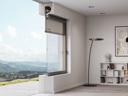 Integration in the Exte ELITE XT box system: moving the shaft mount forwards towards the curtain outlet ensures the vertical position of the textile screen in the guide rail. © heroal