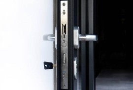 Portes d'insonorisation-portes de sécurité-Détail de la ferrure