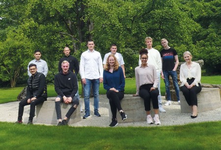 heroal-Ausbildungsbeginn-Gruppenfoto-2021